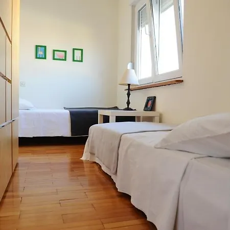 Apartman Mirjana - Nearby The Sea